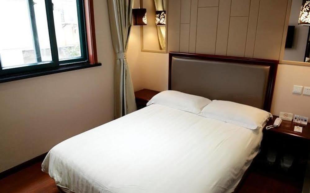 Fengye Super8 Lujiazui Hotel Shanghai Luaran gambar